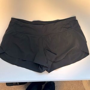 Lululemon 2.5 inch inseam shorts